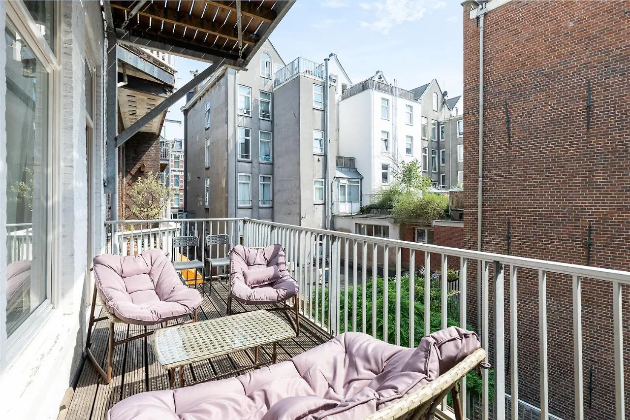 Comfortable Central Apartment With Private Balcony Amsterdam