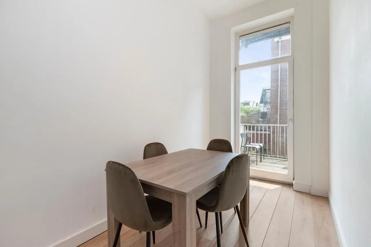 Comfortable Central Apartment With Private Balcony Amsterdam
